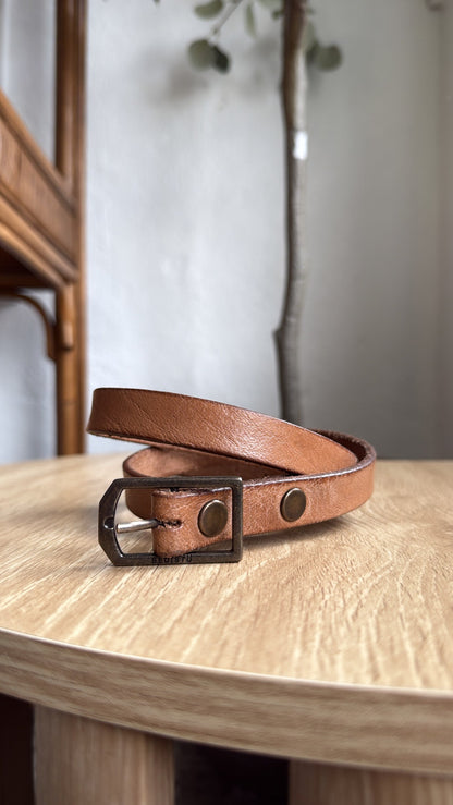 Bedstu Monae, Tan Rustic