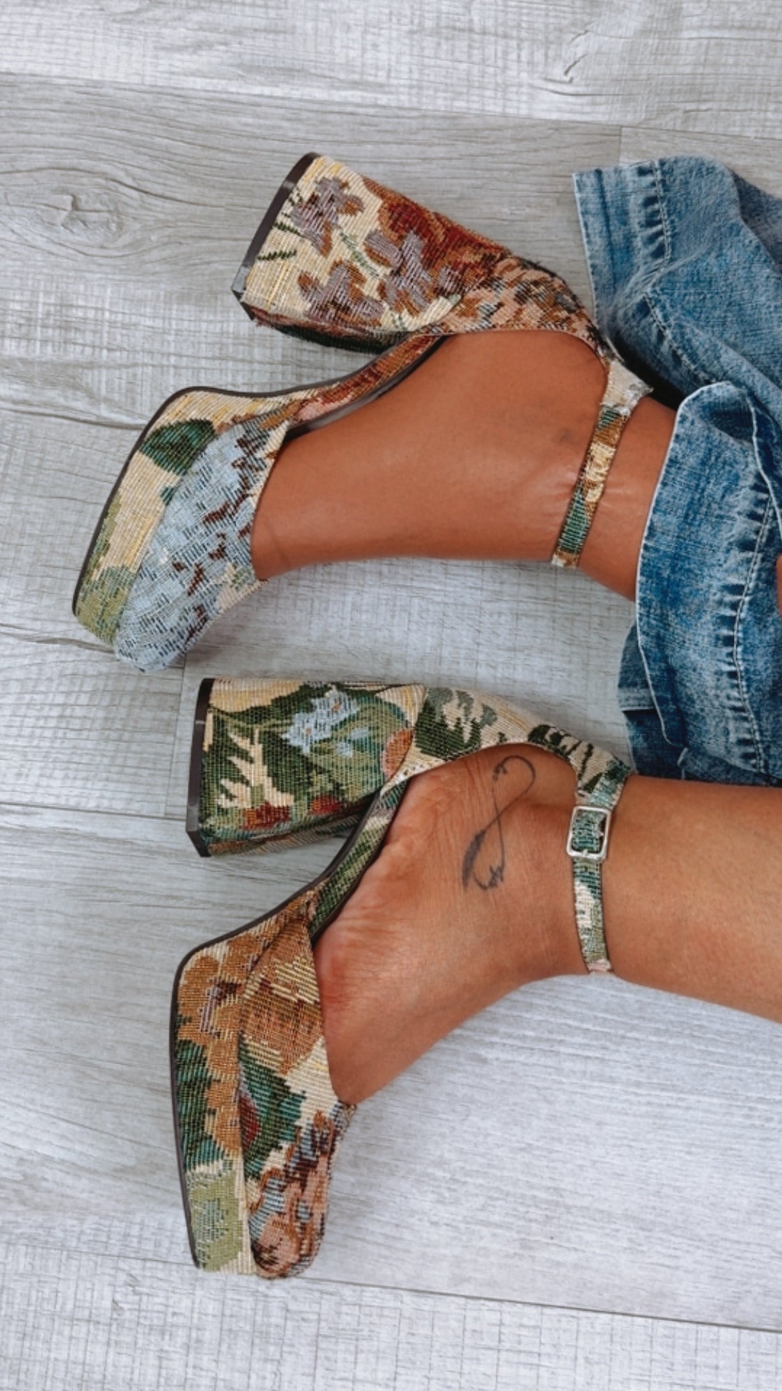 Delilah Tapestry Floral Chunky Platform Mary Jane Heel