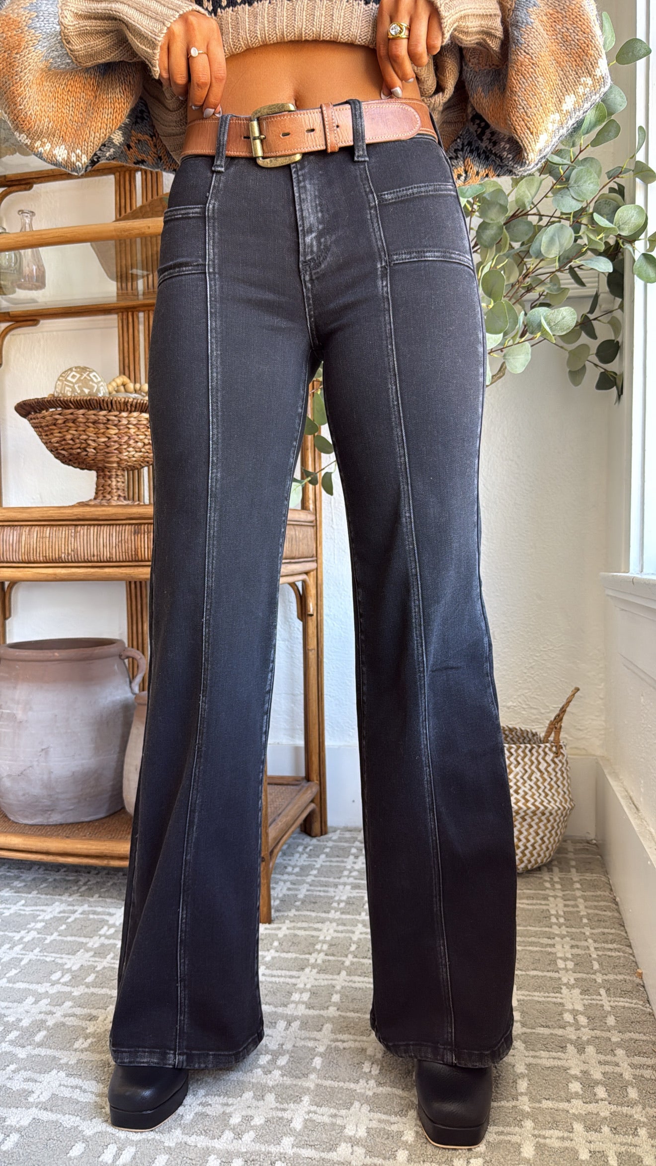 Duke Mid Rise Black Denim, Risen