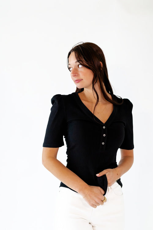 Sloane Ribbed Button Detail Up