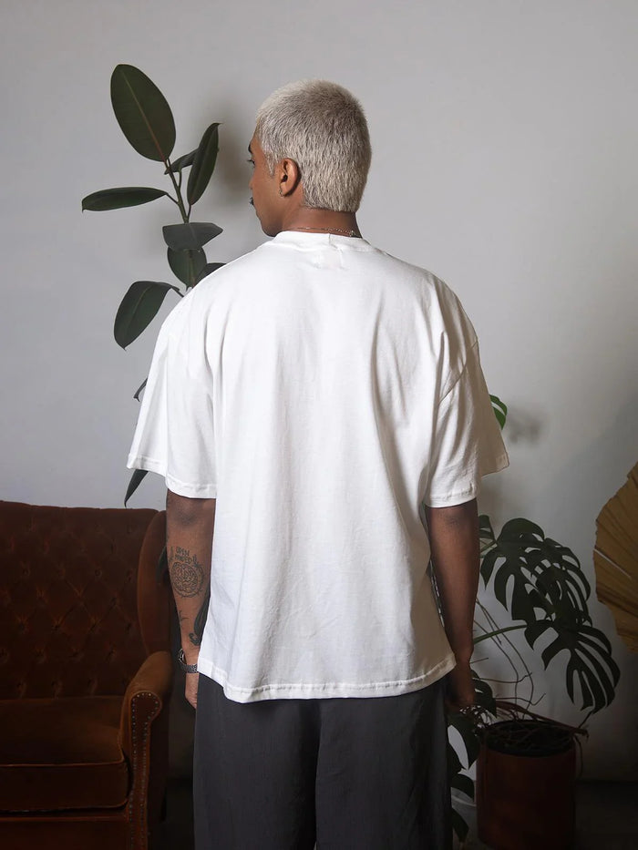 Camiseta Boxy Off White - Four Street