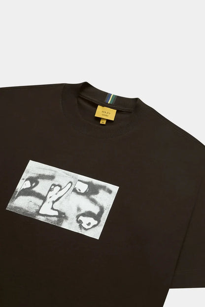 Camiseta Class CLS Hands (Brown) - Four Street