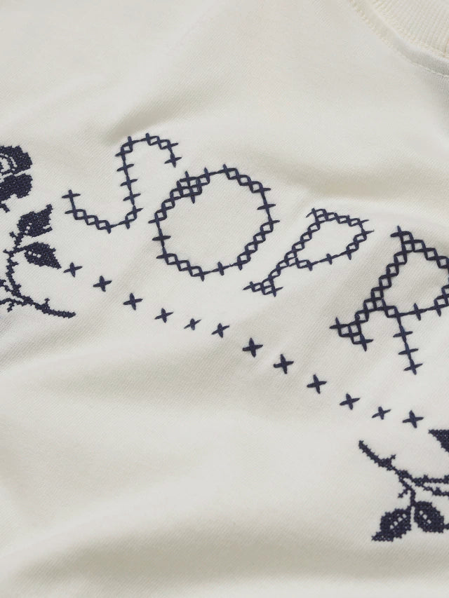 Camiseta Over Flores de Casa