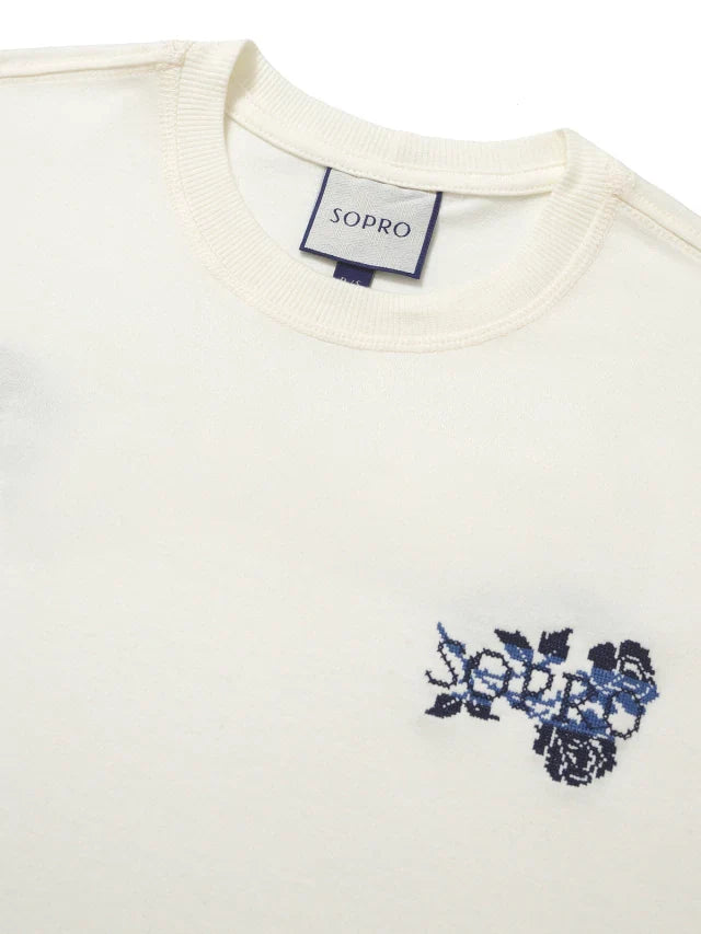 Camiseta Over Flores de Casa