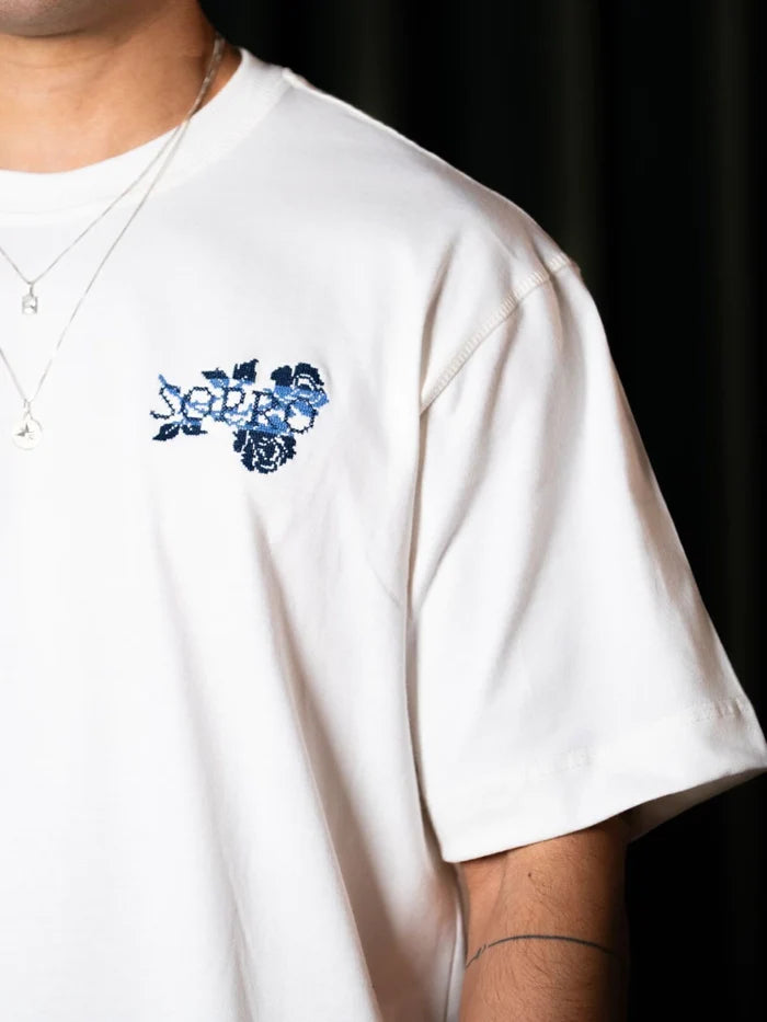 Camiseta Over Flores de Casa