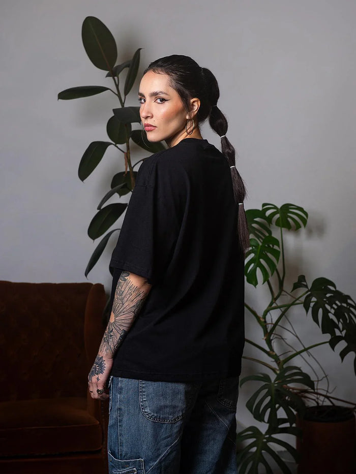 Camiseta Boxy Preta - Four Street