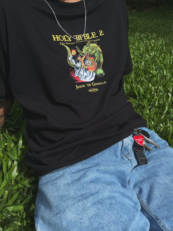 Camiseta Jesus vs Godzilla - Four Street
