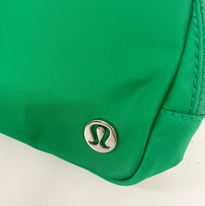 Kappa Delta lululemon Everywhere Belt Bag -  Gully Green