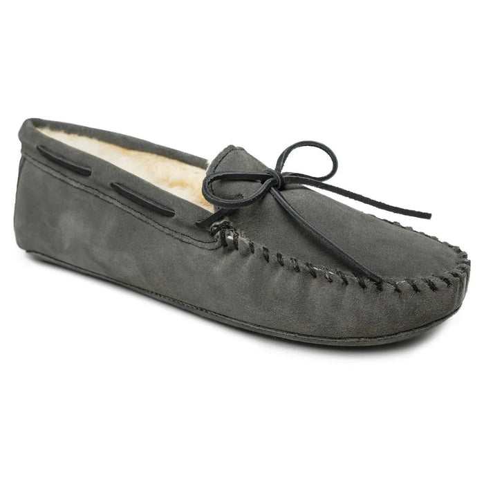 Minnetonka Sheepskin Softsole Moc - Mens Slippers - Hatcountry