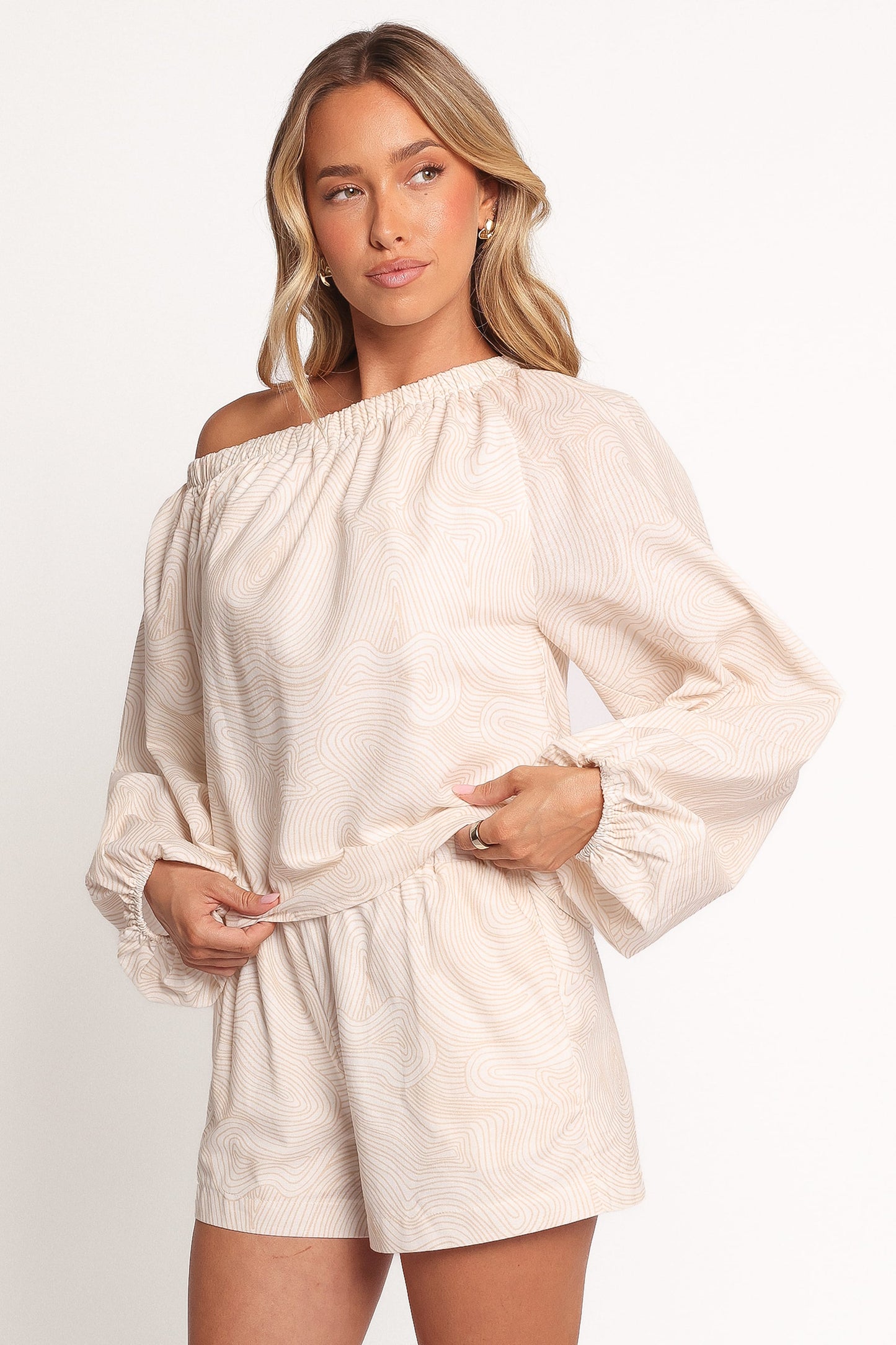 Tuliya High Waist Shorts - Tan Swirl
