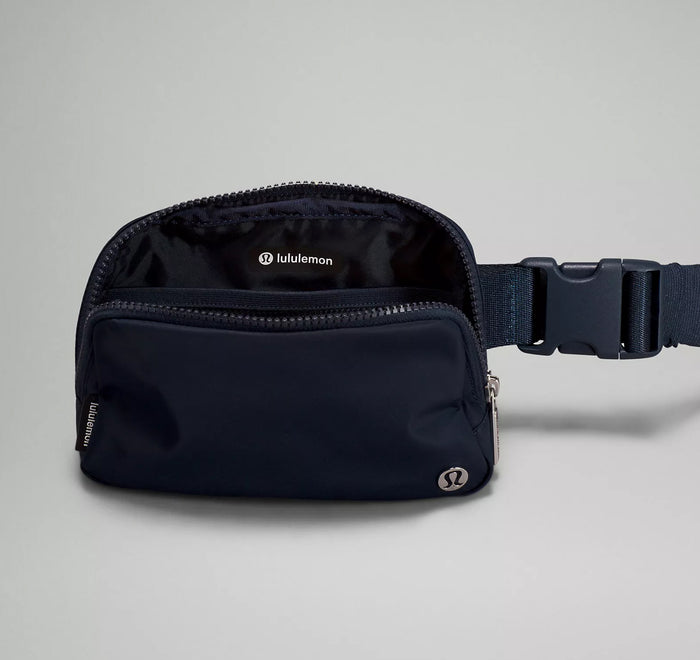 Phi Sigma Sigma lululemon Everywhere Belt Bag - Navy