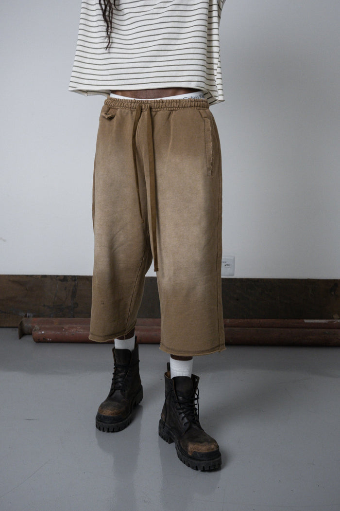 UNF LOOSE SWEATSHORTS - SAND